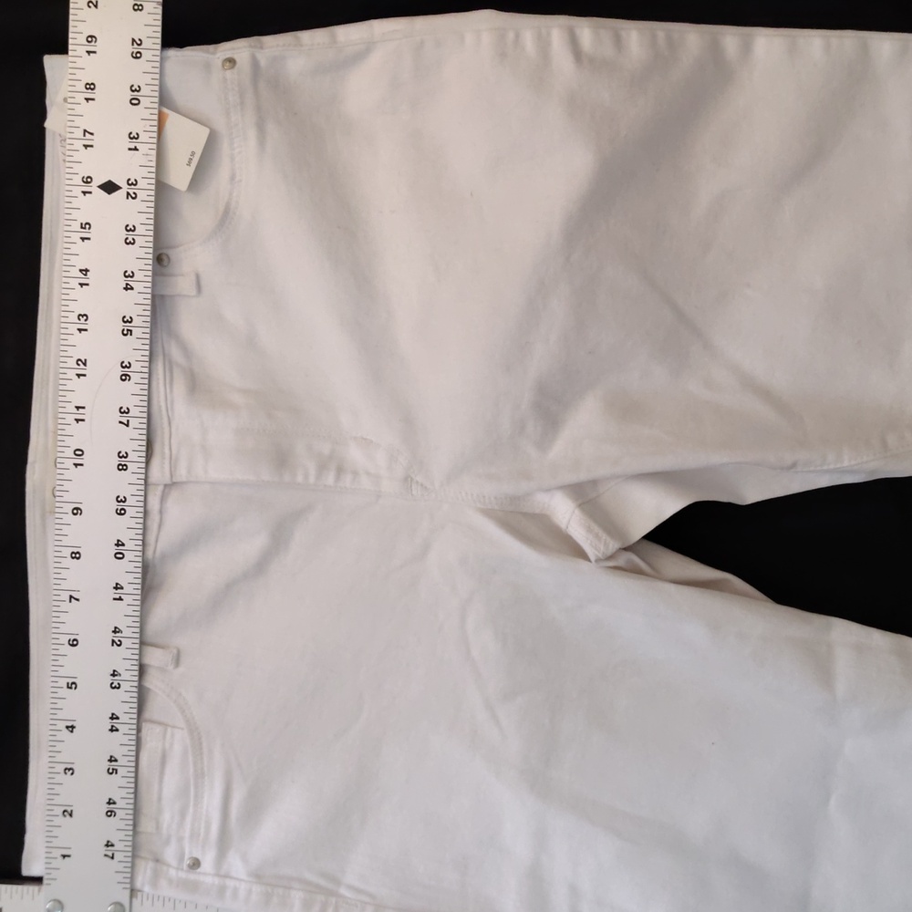 Jessica Simpson Kiss Me Skinny Jeans in White Size 16/33 - Picture 4 of 9